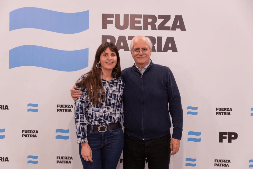 Foto: la colonense y actual diputada provincial Fernanda Díaz junto a su par en la lista de candidatos, Jorge Taiana.